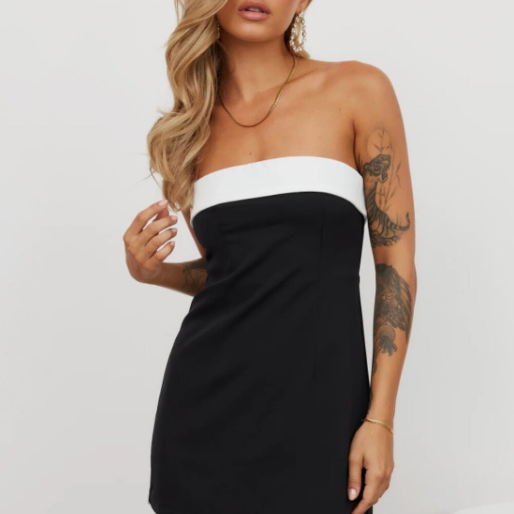 HELLO MOLLY Sweeter Side Of Life Romper Black